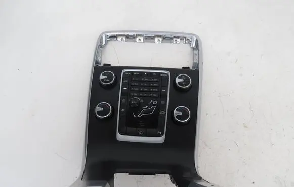 Volvo S60 Radio/GPS head unit trim 31351653