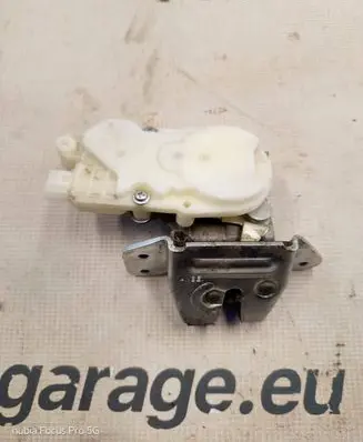Mitsubishi Lancer X Tailgate lock latch 5808A020