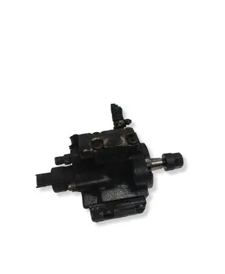 BMW 5 E39 Fuel injection high pressure pump 2247798 0445010009