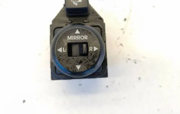 KIA Sportage Wing mirror switch