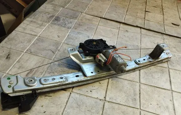 Chrysler Pacifica Rear door window regulator with motor 992733100