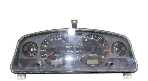 Toyota Avensis T220 Speedometer (instrument cluster) 8380005350 00044568012 884580I4