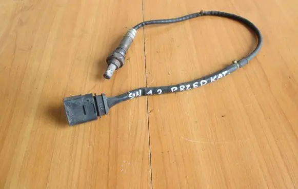 Volkswagen Polo Lambda probe sensor 03D906265