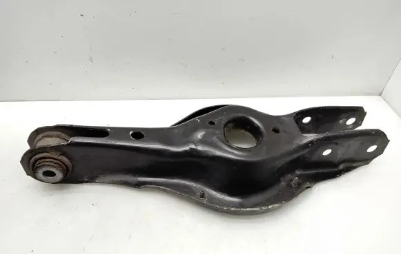 BMW 1 F20 F21 Rear control arm 6867540 33326867540 6867541