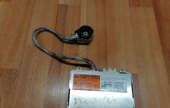 Renault Vel Satis Xenon control unit/module 3900016170 8200051260 0311000130