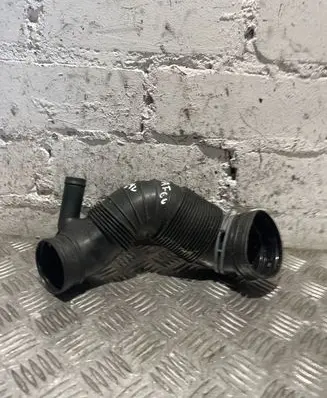 Volkswagen PASSAT CC Intercooler hose/pipe 3C0129654
