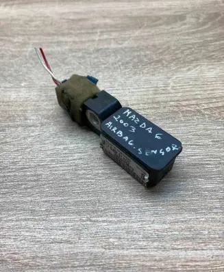 Mazda 6 Airbag deployment crash/impact sensor GJ6A57KC0