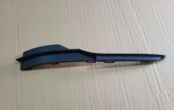 Volkswagen PASSAT B8 Front bumper lower grill 3355767249