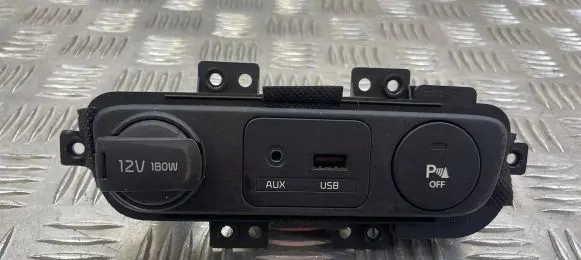 KIA Sportage EUR ISO radio connector 961103W100 14YMB1401080086