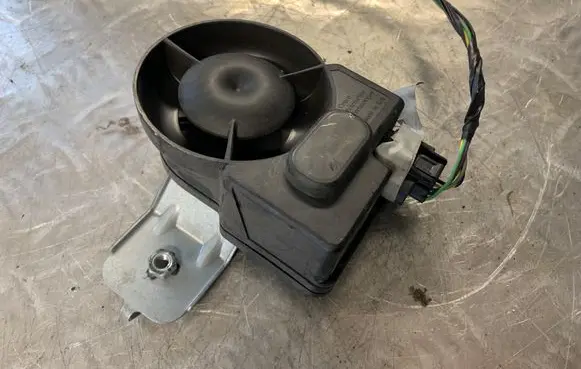 Nissan Qashqai Alarm system siren 28487JH12A