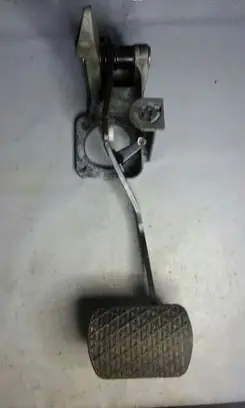 Mercedes-Benz E W211 Brake pedal A2112941001