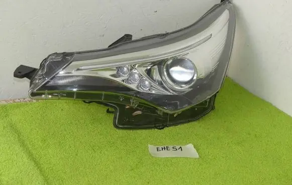 Toyota Avensis T270 Headlight/headlamp 9922681017 0536