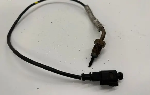 Audi A3 S3 8V Exhaust gas temperature sensor 04L906088AR