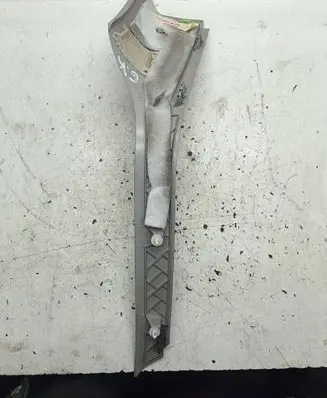 Mercedes-Benz ML W164 (D)pillar trim (top) A1646909325 2694932