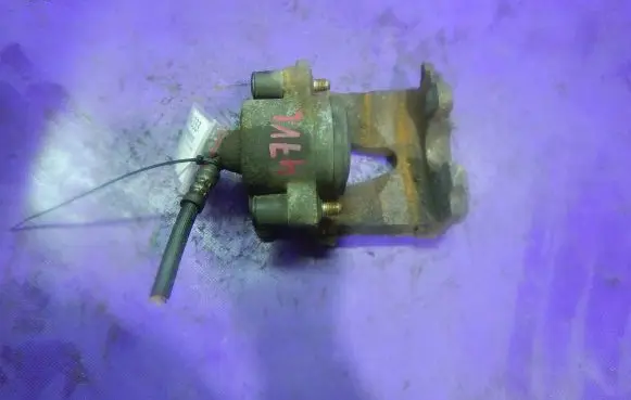 Seat Ibiza IV (6J,6P) Front brake caliper