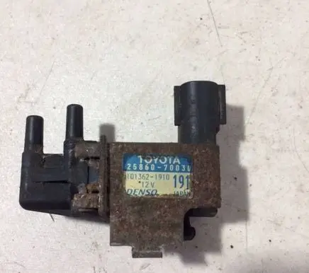 Lexus IS 200-300 Vacuum valve 2586070030 1013621910
