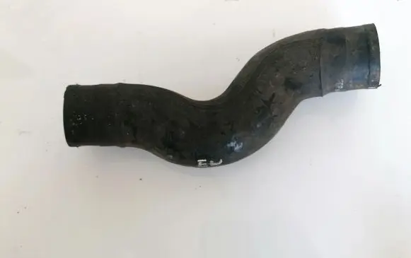 Opel Zafira B Intercooler hose/pipe 55557037