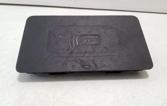 BMW 3 G20 G21 Wireless charging module 9437712