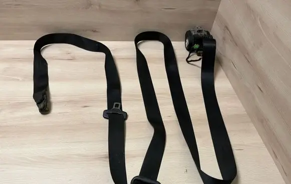 Mercedes-Benz Sprinter W906 Front seatbelt 601384100 6398600085