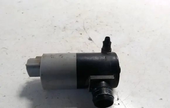 Toyota Auris 150 Windscreen/windshield washer pump 060911A