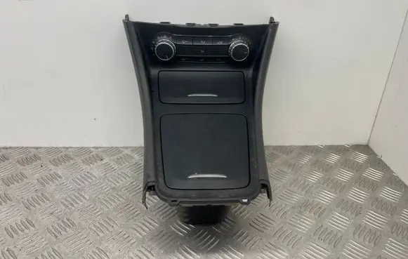 Mercedes-Benz A W176 Climate control unit A2469001708 A1766801250 A1766801810