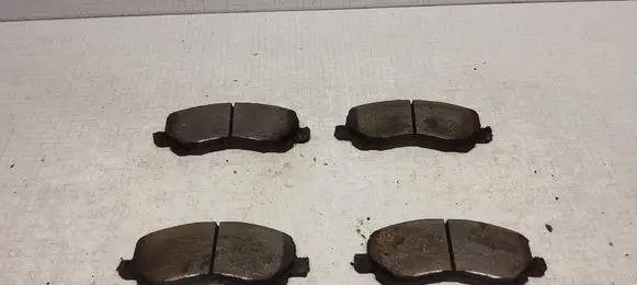 Volkswagen Transporter - Caravelle T5 Brake pads (front) 90R01107