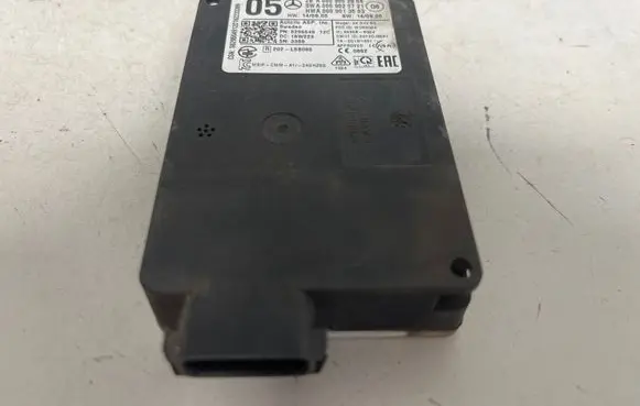 Mercedes-Benz C W205 Distronic sensor radar A0009052804 A0009020721