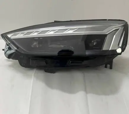 Audi A5 Headlight/headlamp 8W6941039