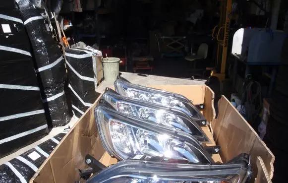 Fiat Ducato Headlight/headlamp 1375101080 1375097080