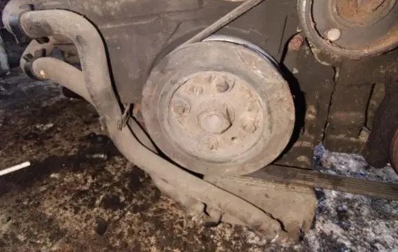 Volvo S40, V40 Crankshaft pulley