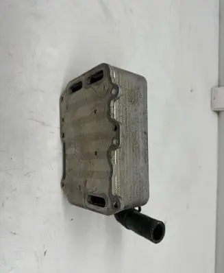 Engine oil radiator