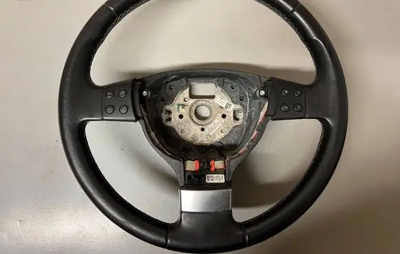 Volkswagen Golf Plus Steering wheel 1Q0419091AC 01S61866012B T133670C