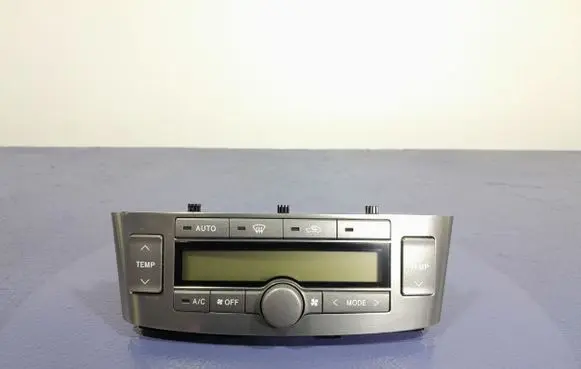Toyota Avensis Verso Climate control unit 55900-05142