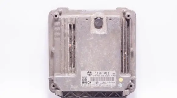 Volkswagen Touareg I Engine control unit/module 7L0907401B 0281012773