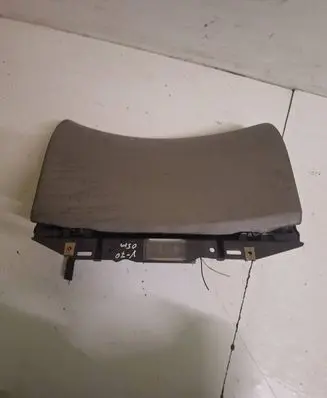 Volvo V70 Glove box