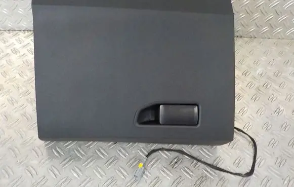 Peugeot 3008 II Glove box set 