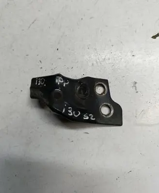 Hyundai i30 Fender mounting bracket A32FAW518