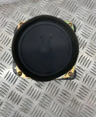 Mitsubishi Pajero Sport I Front door speaker MR142013 220826