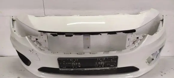 Fiat Tipo Front bumper 735604327
