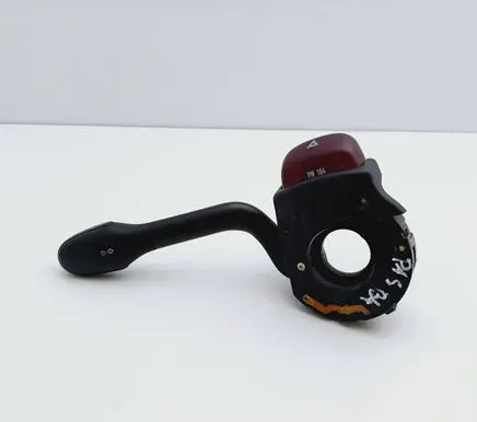 Volkswagen PASSAT B4 Indicator stalk QC88S97
