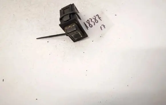 Windscreen/window heater switch
