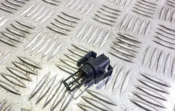 Mercedes-Benz C W204 Intake air temperature sensor 0005422818
