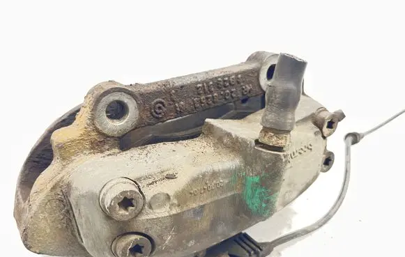 Mercedes-Benz E W211 Front brake caliper 20825301