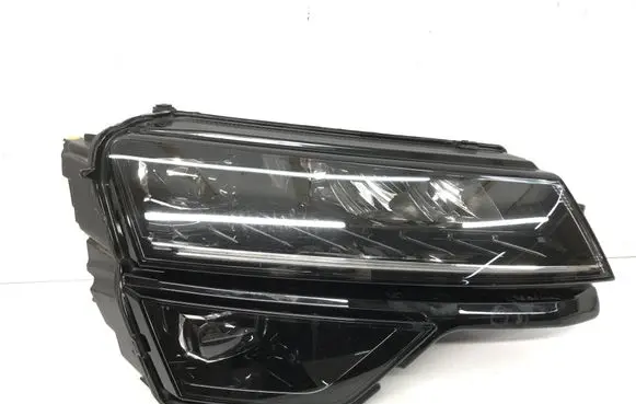 Skoda Karoq Headlight/headlamp 57B941016F 20PL8935 0020517609