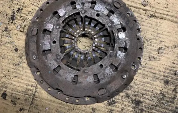 Volvo S60 Pressure plate 