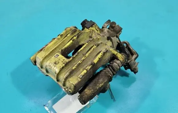 Volkswagen Golf IV Rear brake caliper IMPRK1590556