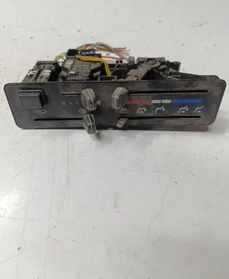 Toyota RAV 4 (XA10) Climate control unit