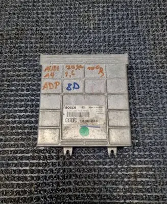 Audi A4 S4 B5 8D Engine control unit/module 0261203554 26SA3901 8D0907557B