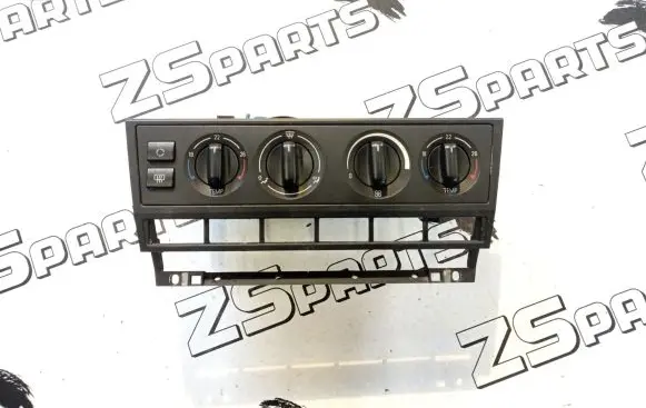BMW 5 E39 Dash center air vent grill 8391183