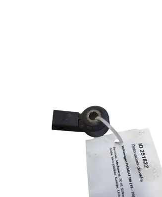 Volkswagen PASSAT B8 Detonation knock sensor 030905377D